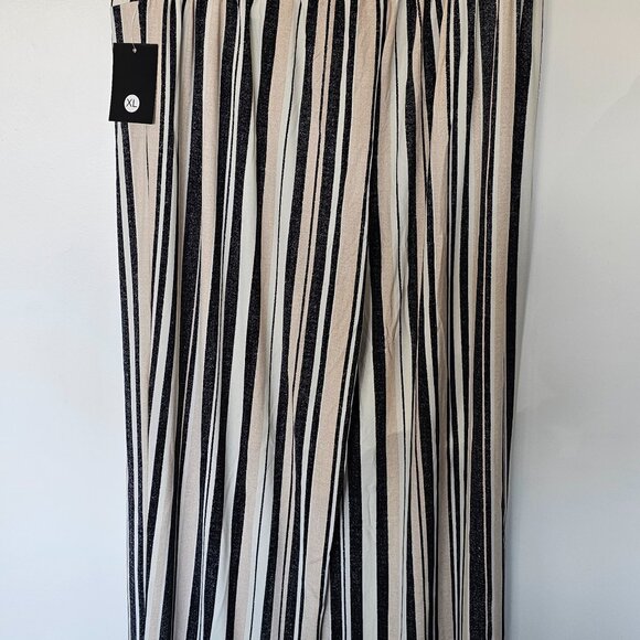 Striped Cream, Black, and White Pants w/ Built in Belt Accent - Picture 3 of 5